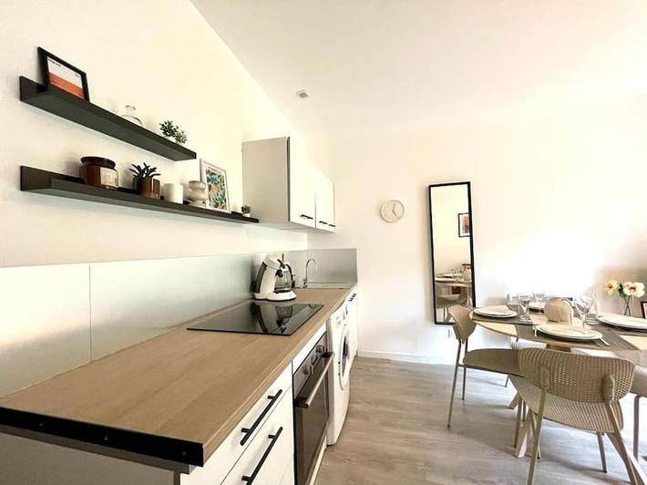 Gîte pour 2 personnes, avec jardin dans Lac de Nantua - 4