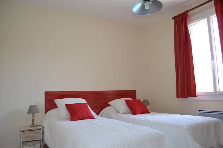 Location de vacances pour 8 personnes, avec jardin à Saint-Hippolyte-le-Graveyron - 4