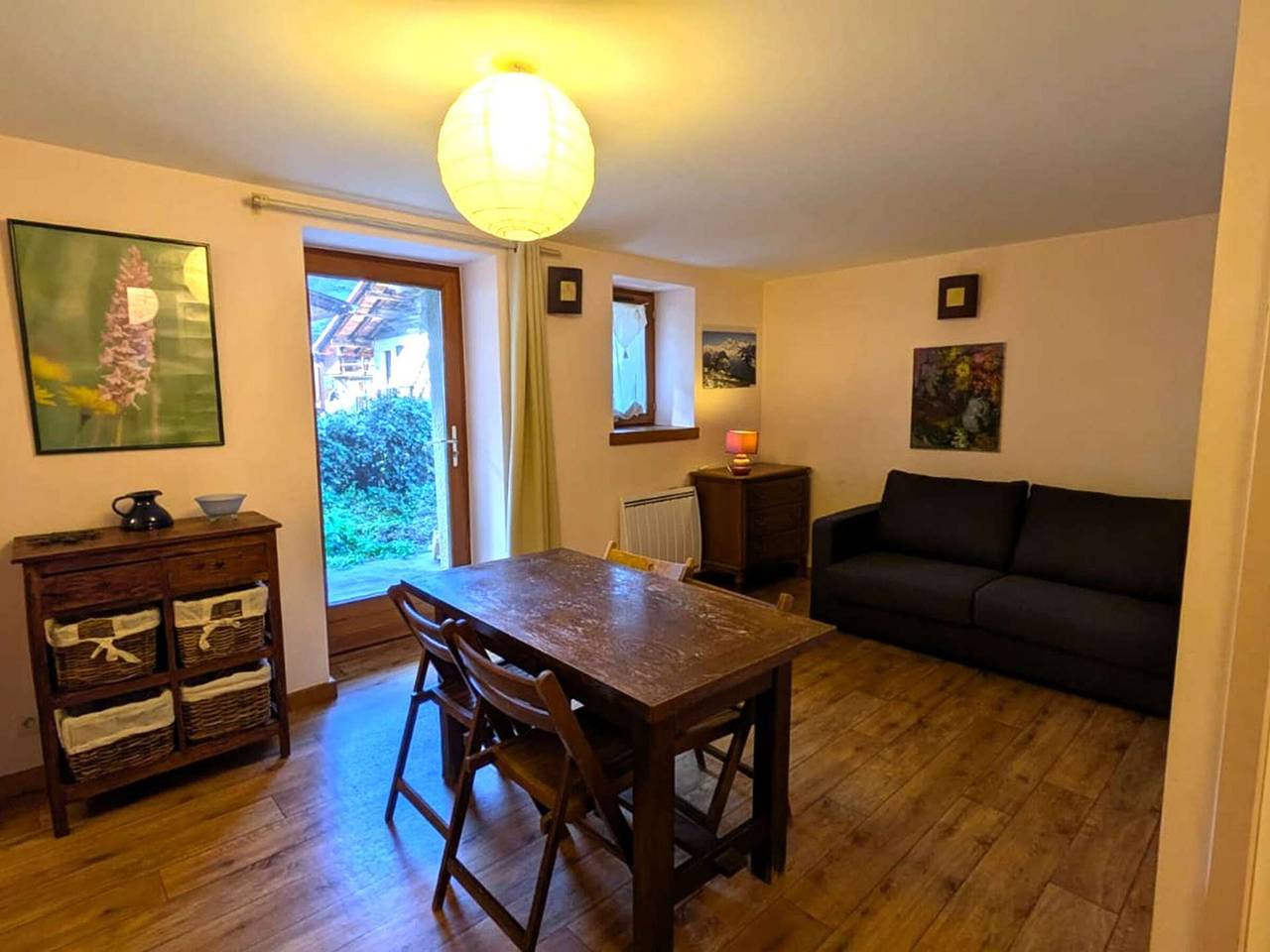 Ganze Wohnung, Charmantes zentrales T2 mit Parkplatz und Wifi in Arêches, Beaufort (Rhône-Alpes)