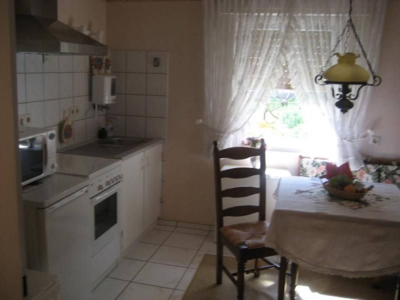 Ganze Wohnung, Große Ferienwohnung mit Balkon und Garten in Steinen (Westerwald), Westerwald