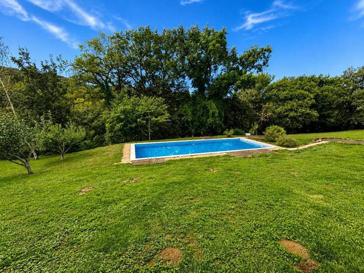 Location de vacances pour 4 personnes, avec piscine ainsi que jardin et vue à Carennac - 3