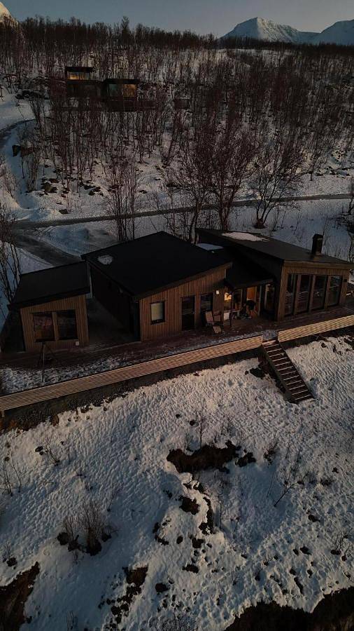 Ferienhaus für 8 Personen, mit Sauna und Ausblick sowie Garten in Lyngen - 2