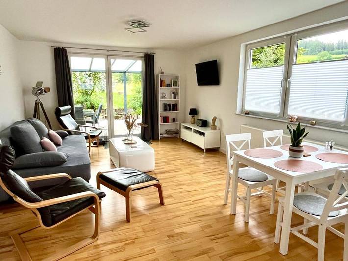 Ferienwohnung für 4 Personen, mit Terrasse und Garten sowie Ausblick in Brigach (St. Georgen)