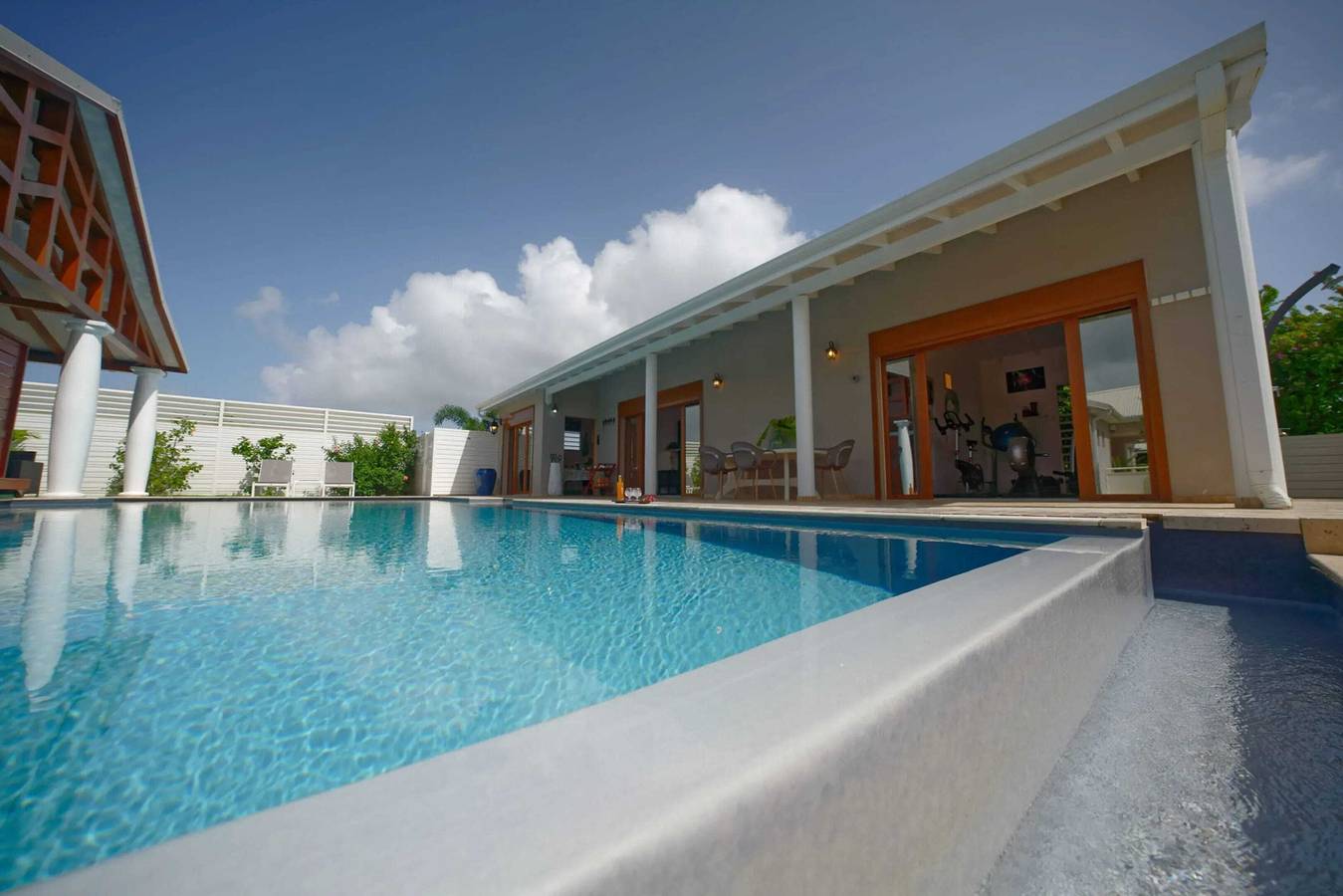Villa encantadora en Le Lamentin con piscina in Le Lamentin, Martinica