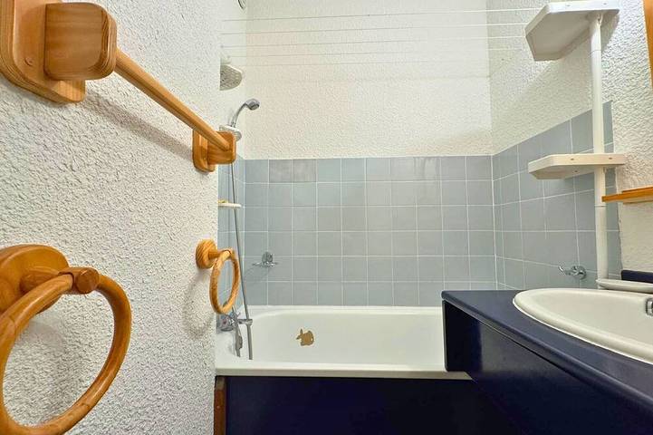 Entire apartment, Classic studio for 4 in Les Menuires, Masse view in Les Menuires, Saint-Martin-de-Belleville