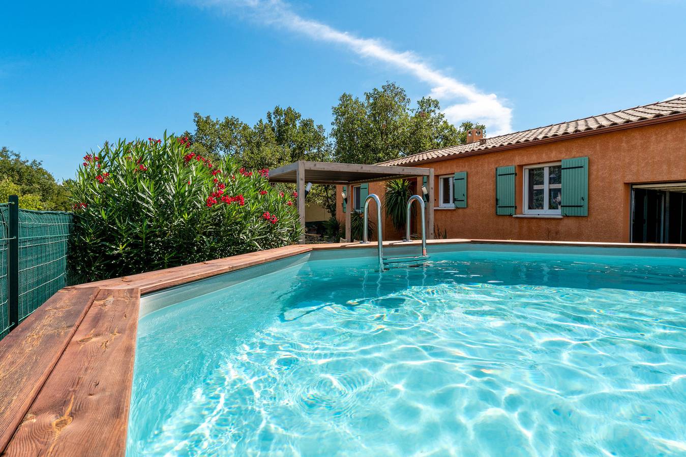 Casa de vacaciones 'Villa' con piscina privada, Wi-Fi y aire acondicionado in Méjannes-le-Clap, Región de Alès