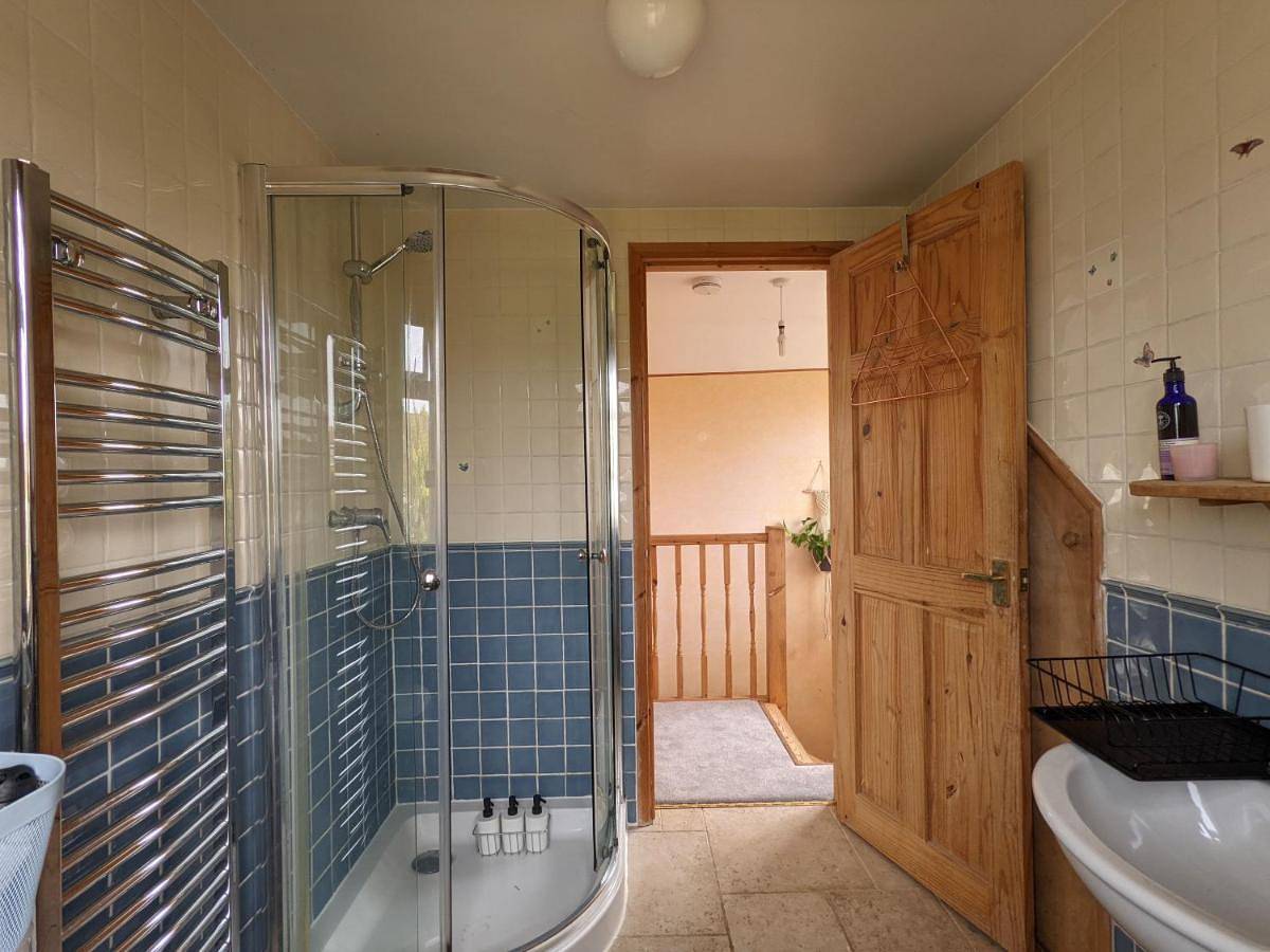 Double Room with Private Bathroom in Brighton, Sussex