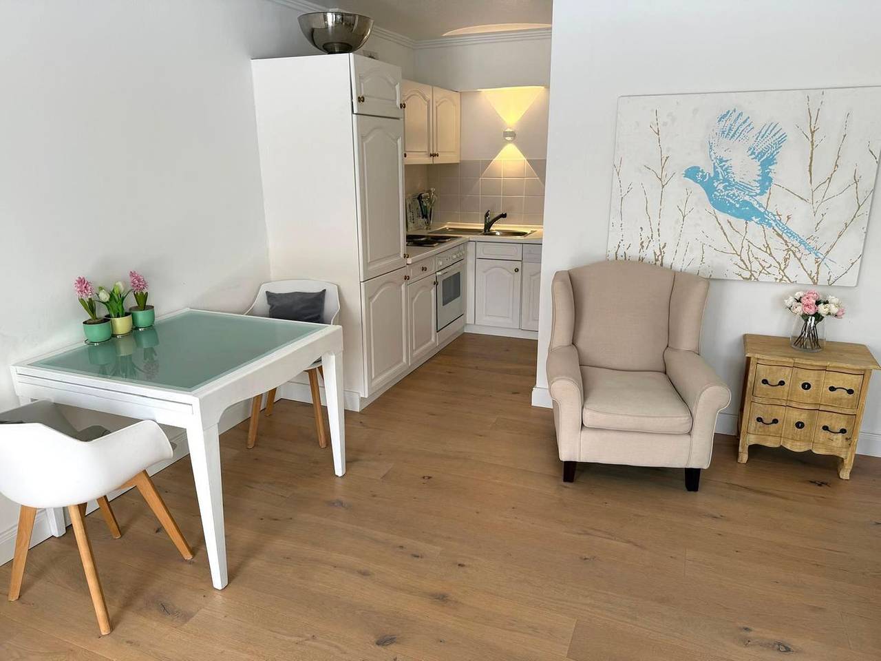 Ganze Wohnung, Ferienwohnung Reethüüs in Keitum auf Sylt unter Reet mit Terrasse & Strandkorb in Keitum, Sylt (Gemeinde)