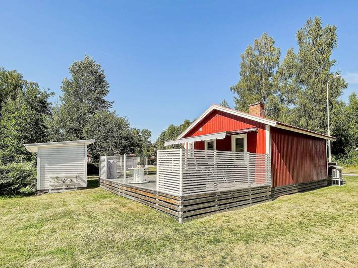 Feriehus for 6 personer, med Hage og Utsikt i tillegg til Innsjøutsikt i Småland