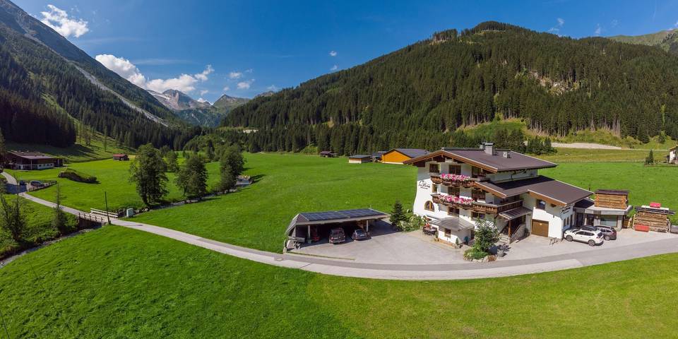 Ferienwohnung für 5 Personen, mit Sauna und Balkon