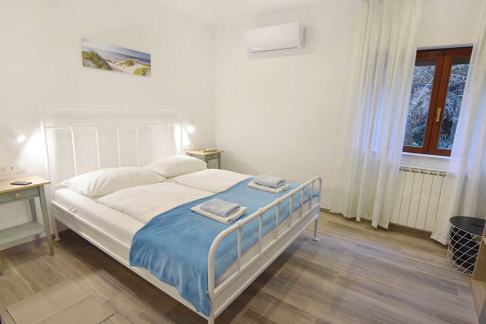 Ferienhaus Anna, Umag-Zambratija in Strandnähe, Wifi, Waschmaschine, Parkplatz in plaža Zambratija, Zambratija