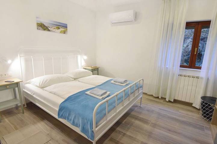 Ferienhaus Anna, Umag-Zambratija in Strandnähe, Wifi, Waschmaschine, Parkplatz in plaža Zambratija, Zambratija