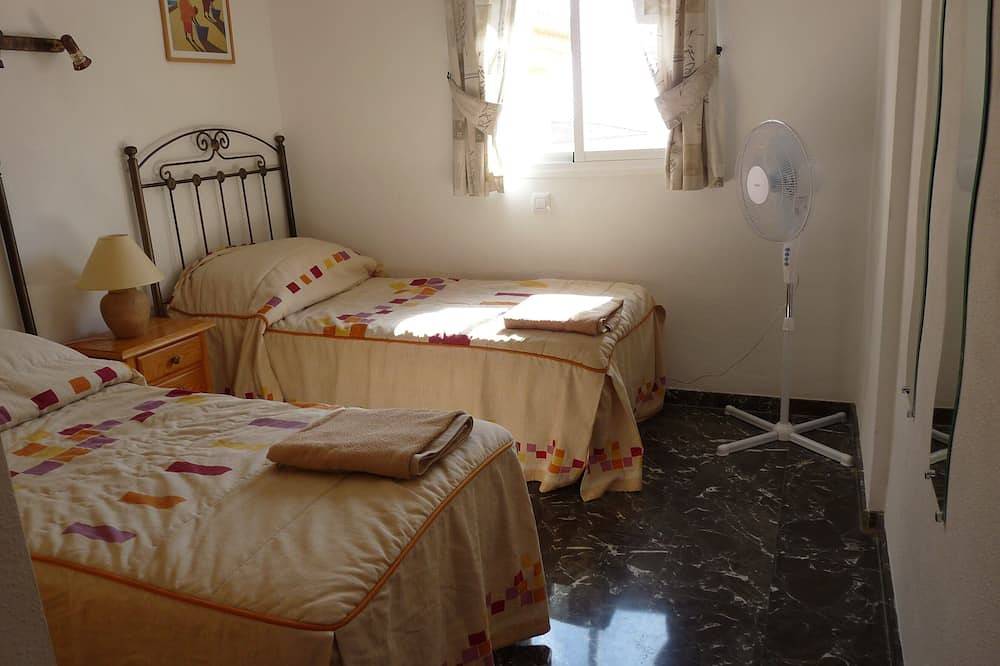 Geheel appartement, Luxe penthouse Prive dakterras Bbq Gratis wi-fi zat A / C Ideale locatie in Playa de Torreblanca, Fuengirola