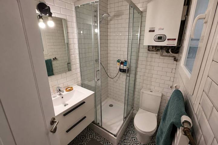 Apartamento inteiro, Apartment near downtown, two bedrooms. in Centro Barcelona, Barcelona
