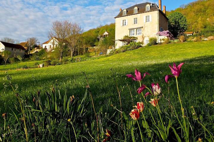 Gîte pour 3 personnes, avec terrasse et jardin à Ambeyrac