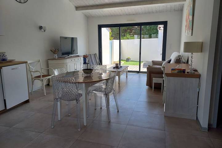 Maison ensoleillée Île de Ré in Rivedoux-Plage, Île de Ré