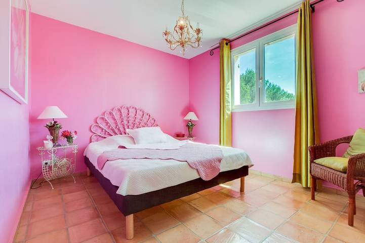 Location de vacances pour 11 personnes, avec jardin à Pélissanne - 4