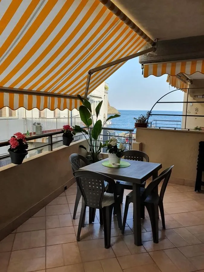 Apartamento de vacaciones para 6 personas, con vistas y terraza, Se admiten mascotas - 1