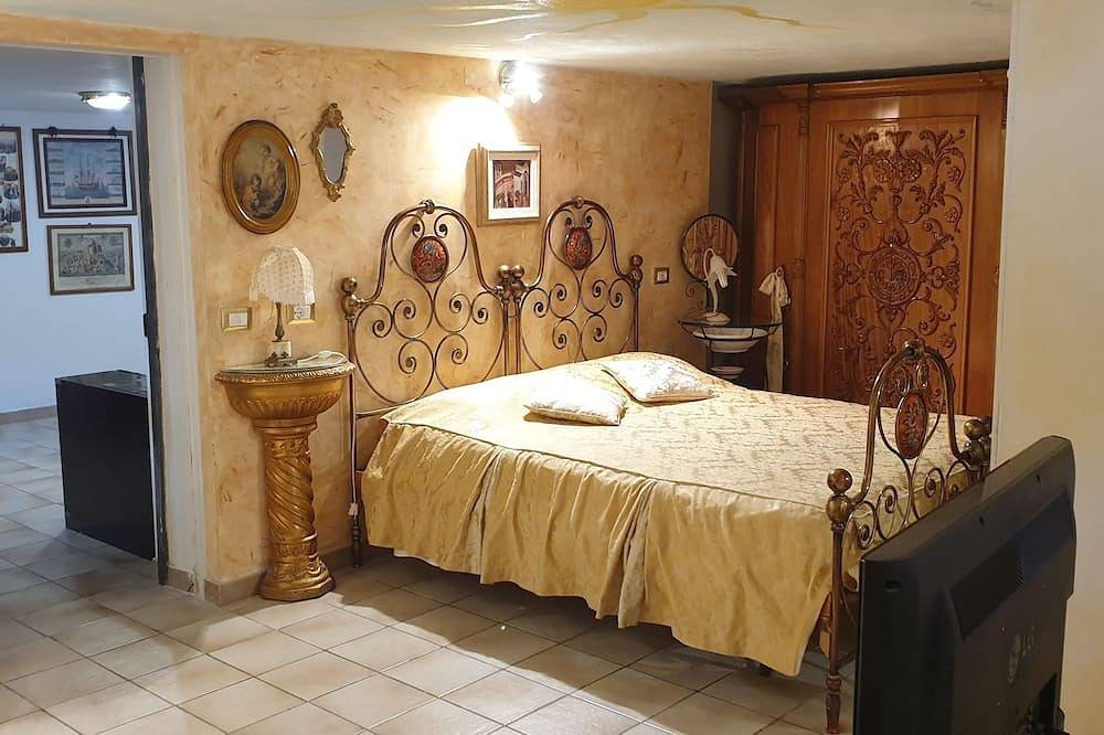 Villa Privata, Piscina E Campo Da Tenis, Wi-Fi, A / C, Mascota Amigable in Rosignano Marittimo, Costa Etrusca