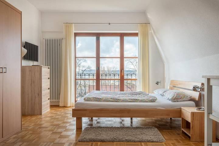 Ferienwohnung für 2 Personen, mit Seeblick und Garten sowie Ausblick - 1