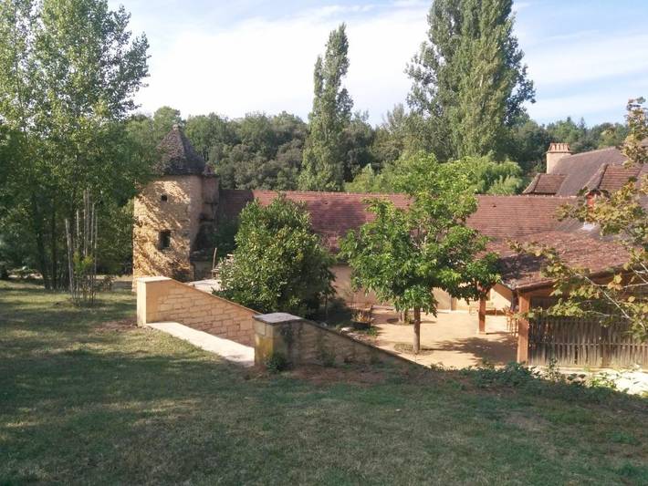 Location de vacances pour 3 personnes, avec piscine ainsi que jardin et terrasse, animaux acceptés à Meyrals - 2