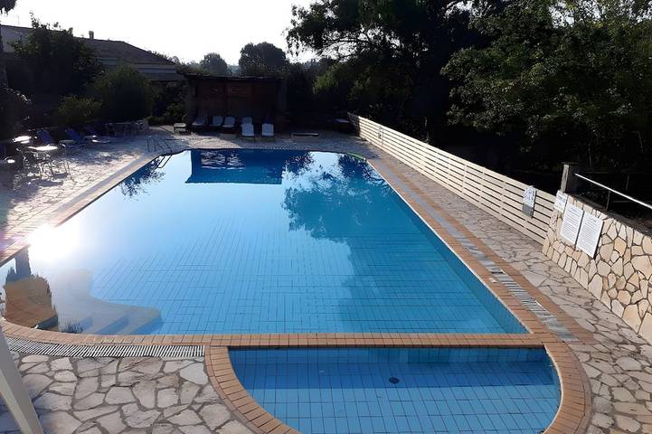 Bed and breakfast for 2 people in Corfu