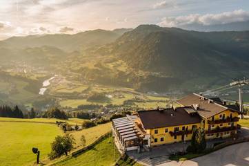 Hotel für 2 Personen, mit Garten und Sauna sowie Ausblick in Sankt Johann im Pongau