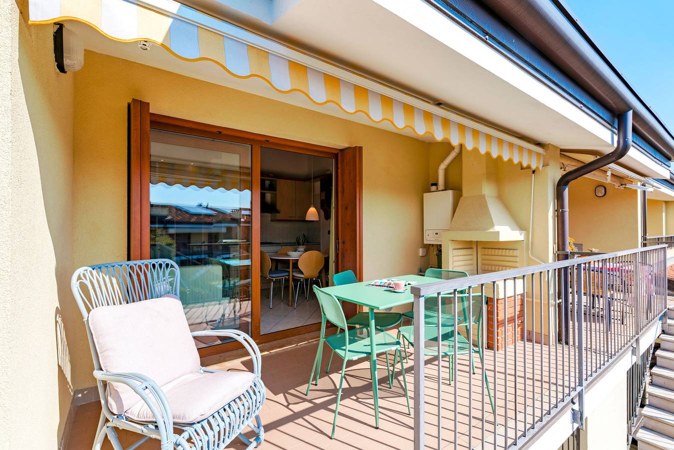 Appartement entier, Regarda - Apple Flat with pool and covered parking in Colà, Lazise