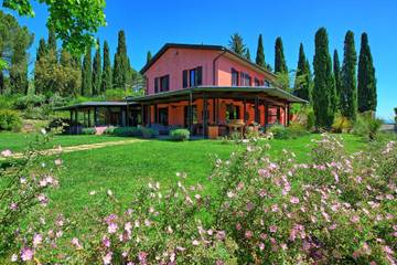 Villa for 10 People in San Gimignano, Siena Province, Photo 1