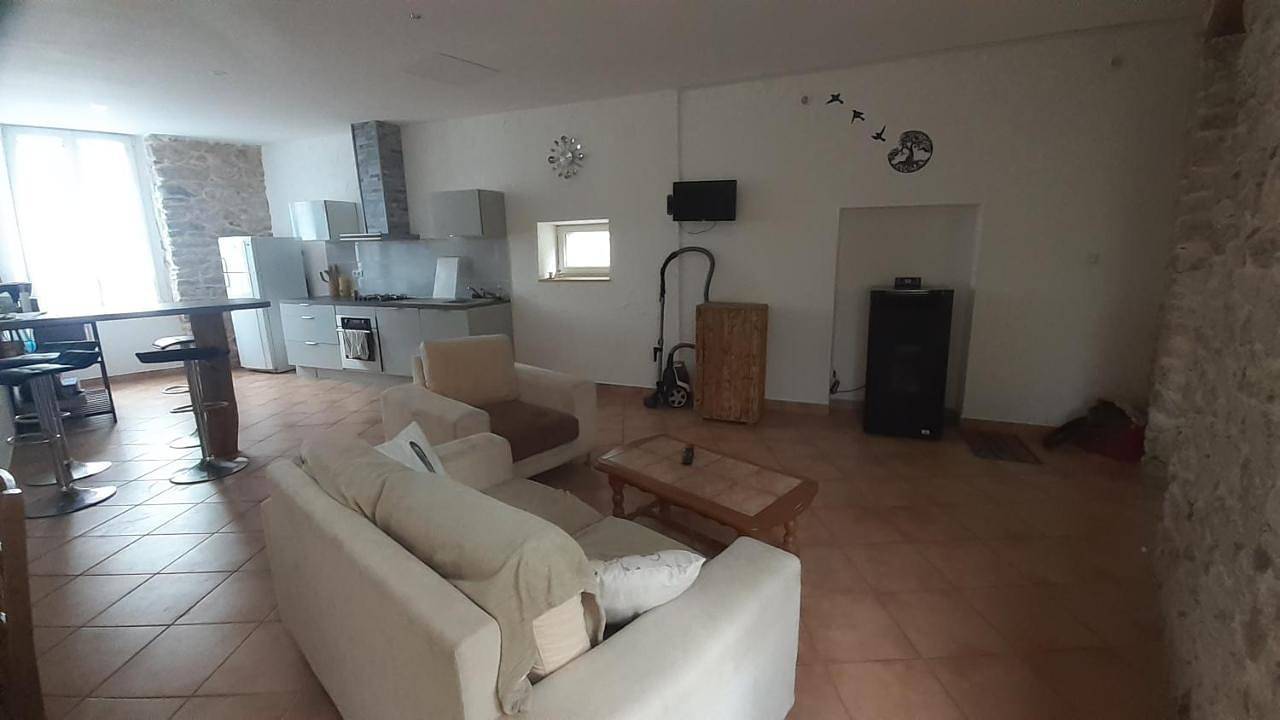 Appartement entier, Appartemment situé a lacaune les bains in Lacaune, Région de Lacaune