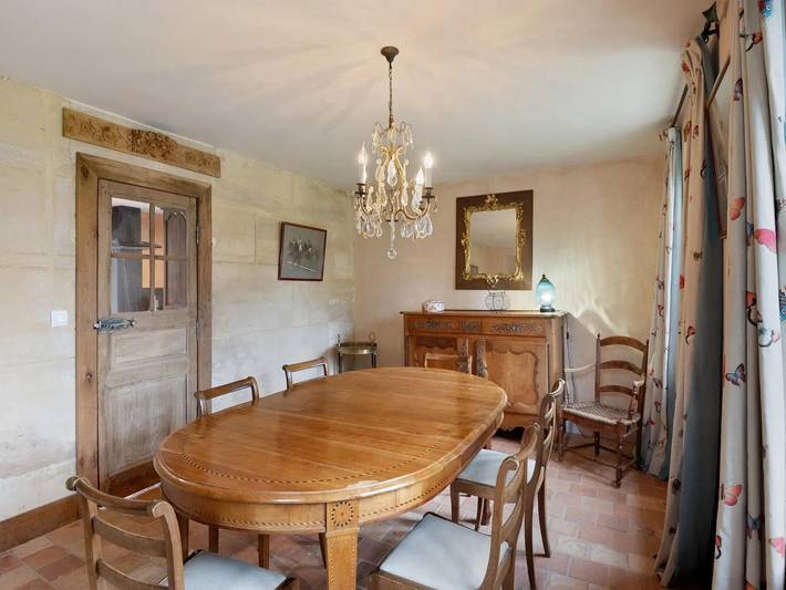 Elegant Manor Retreat Normandy in Ponts sur Seulles, Caen region