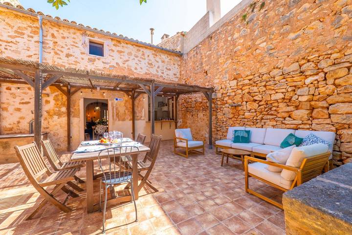 Bonito Mediterraneo - Charmantes Dorfhaus mit privatem Pool und kostenlosem Wlan in Santanyí, Mallorca Süden