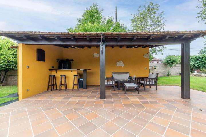 Casa rural para 8 personas, con piscina además de vistas y jardín, Se admiten mascotas en Puenteareas - 3