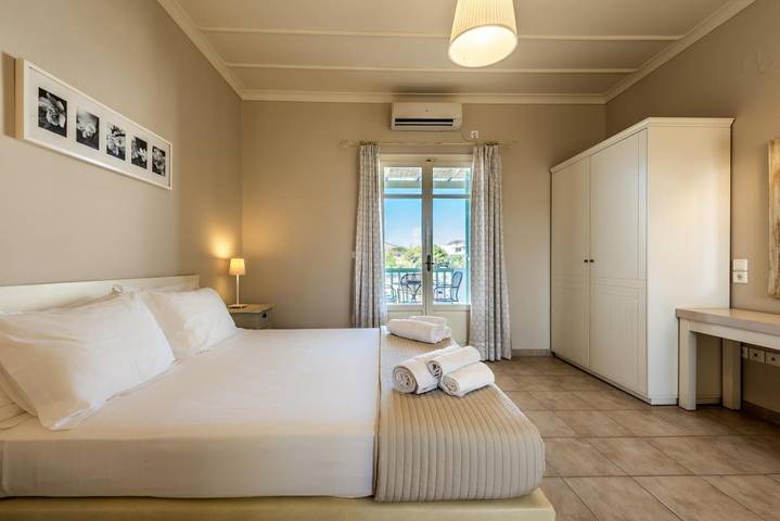 Maison d’hôte pour 2 personnes, avec Terrasse dans Adamas - 3