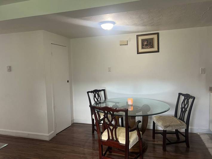 Apartamento entero, Apartamento de 2 dormitorios en Ahuntsic in Montreal, Quebec