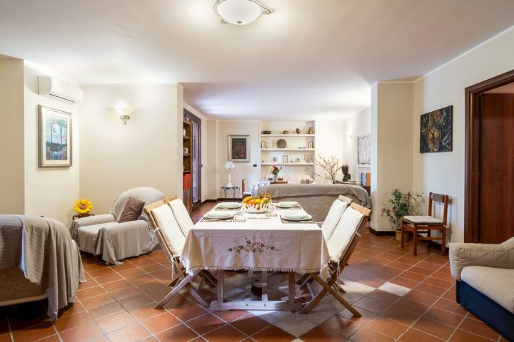 Apartamento entero, Apartamento 'Casa Cenate Due' con terraza privada, Wi-Fi y aire acondicionado in Nardò, Nardò (municipio)