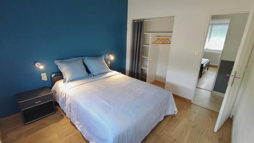 Location de vacances pour 8 personnes, avec Terrasse à Civaux