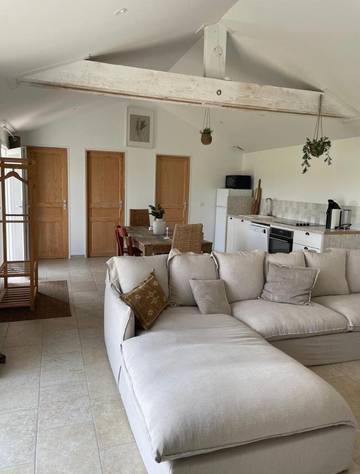 Gîte pour 4 personnes, avec vue et jardin à Saint-Maurice-l'Exil