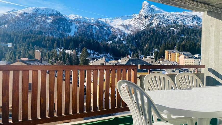 Vacation rental for 7 people, with Balcony and Terrace as well as Pool and Sauna in Mesocco