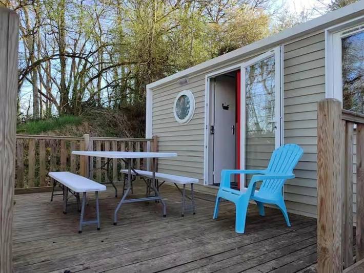 Location de vacances pour 6 personnes, avec jardin ainsi que terrasse et piscine à Pont-de-Salars - 3