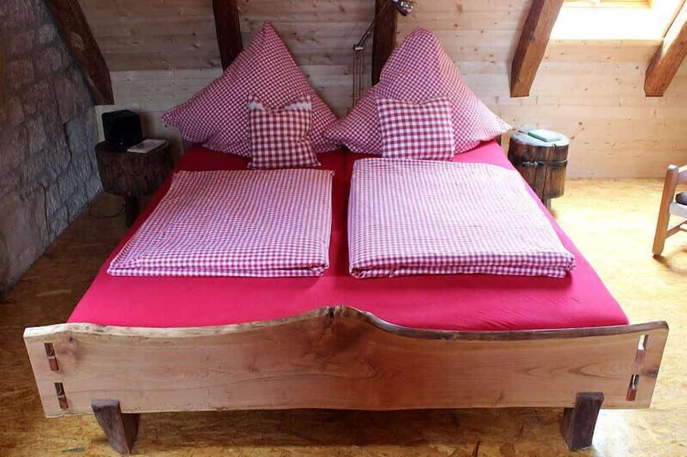 Ganze Wohnung, Kleines Nest | Maisonette-Fewo mit Garten und kostenlosem Parkplatz in Creglingen, Taubertal