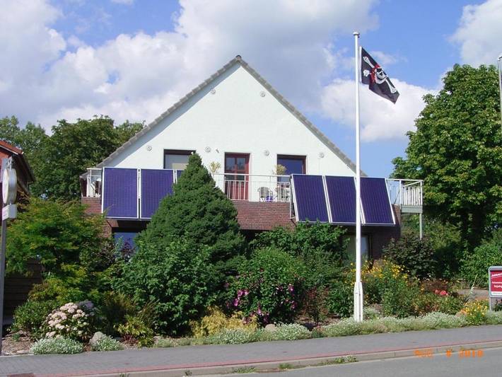 Ferienwohnung für 2 Personen, mit Balkon und Terrasse sowie Garten und Ausblick