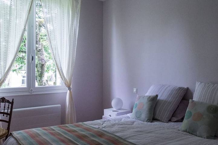 Peaceful cottage in Auvergne for 6, pets welcome in Mazirat, Montluçon region