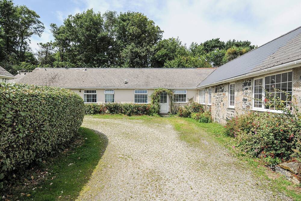Cottage for 4 People in Mullion, Cornwall