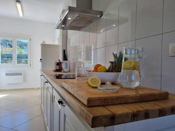 Villa for 8 Guests in Oupia, Occitanie, Picture 3