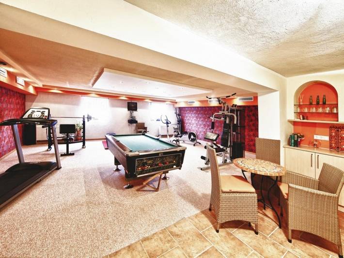 Gîte pour 4 personnes, avec sauna et jacuzzi, adapté aux familles dans Eberstein - 4