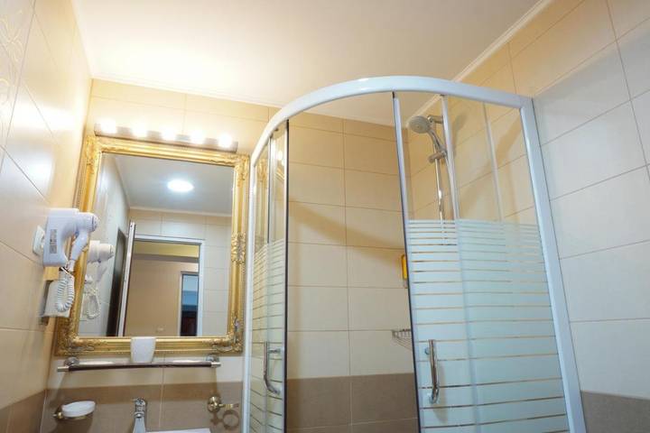 Gîte pour 2 personnes, avec jardin et vue dans Baia Mare - 3