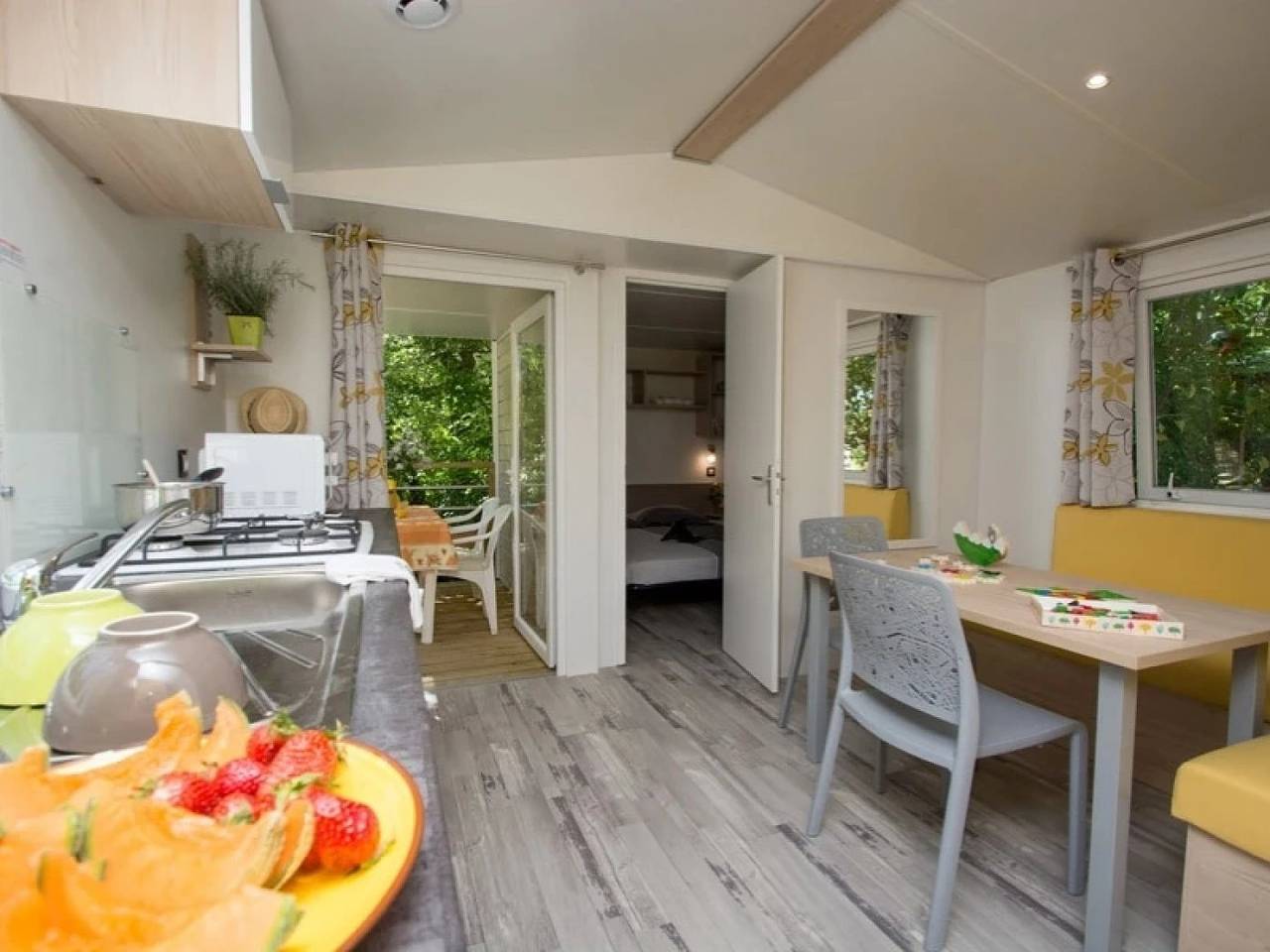 Camping 4 étoiles - Piscine - ccbehic in Saignon, Regionaler Naturpark Luberon