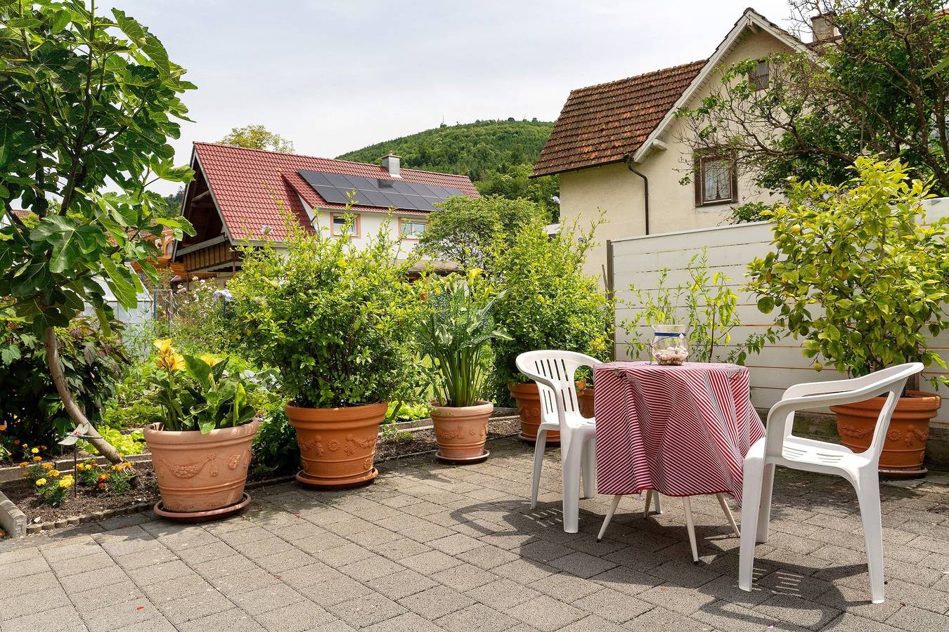 Ganze Wohnung, Ferienwohnung 'Villa Stumpf' mit Bergblick, privater Terrasse und Wlan in Friesenheim, Mittlerer Schwarzwald