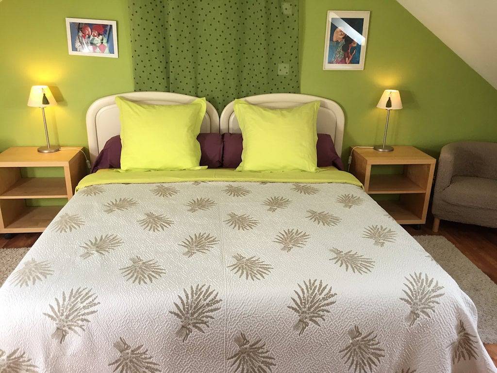 La Maison de Brian et Christiane - Chambre"Verte" in Loury, Région d'Orléans